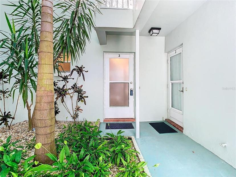 Picture of 2570 Gary Circle Unit 3, Dunedin FL 34698