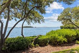 Picture of 1515 Pinellas Bayway S Unit 65, St Petersburg, FL 33715