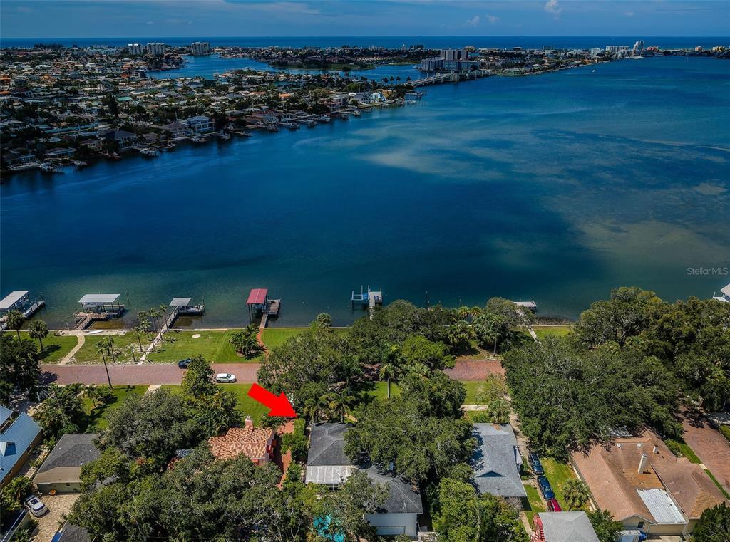 Picture of 311 Sunset Drive N, St Petersburg, FL 33710