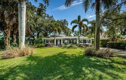 Picture of 311 Sunset Drive N, St Petersburg, FL 33710