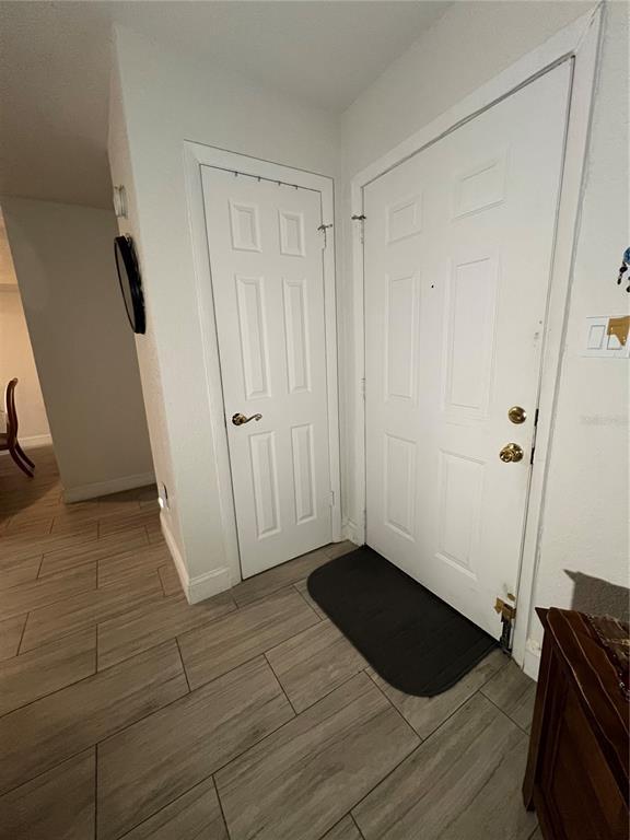 Picture of 5587 Devonbriar Way Unit 105, Orlando FL 32822