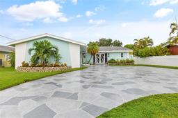 Picture of 5690 Bayview Drive, Seminole, FL 33772