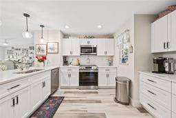 Picture of 5690 Bayview Drive, Seminole, FL 33772