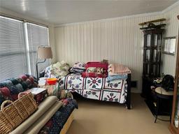 Picture of 6823 Mount Quincy Drive Ne Unit 364, St Petersburg, FL 33702