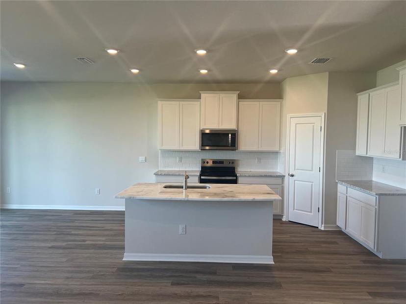 Picture of 16029 7Th Avenue E, Bradenton FL 34212