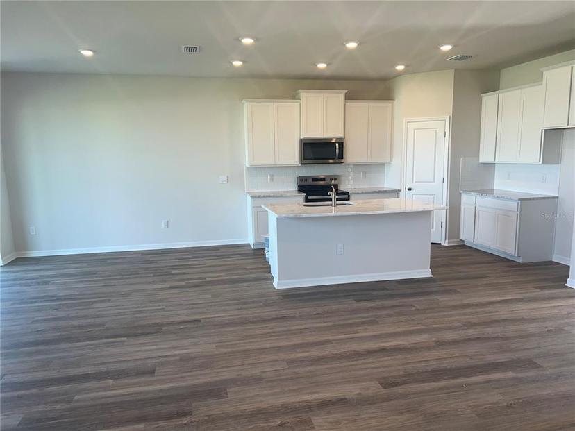 Picture of 16029 7Th Avenue E, Bradenton FL 34212