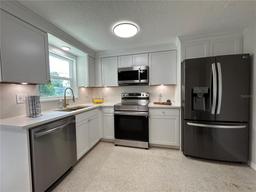 Picture of 2120 Hess Drive, Holiday, FL 34691
