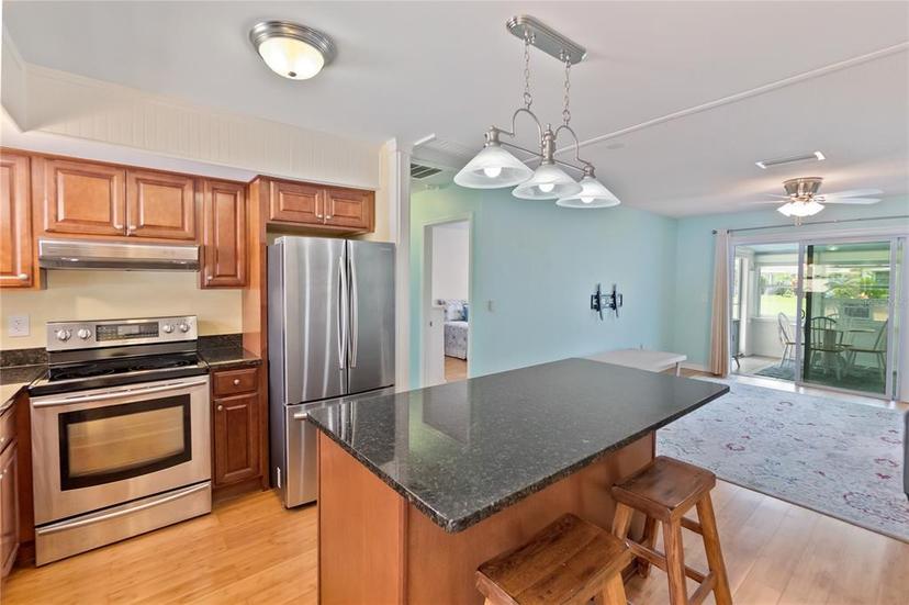 Picture of 5055 Live Oak Circle, Bradenton FL 34207
