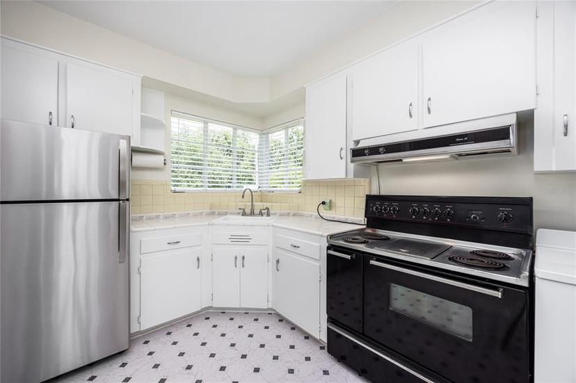 Picture of 1067 SW 11Th Terrace, Gainesville FL 32601