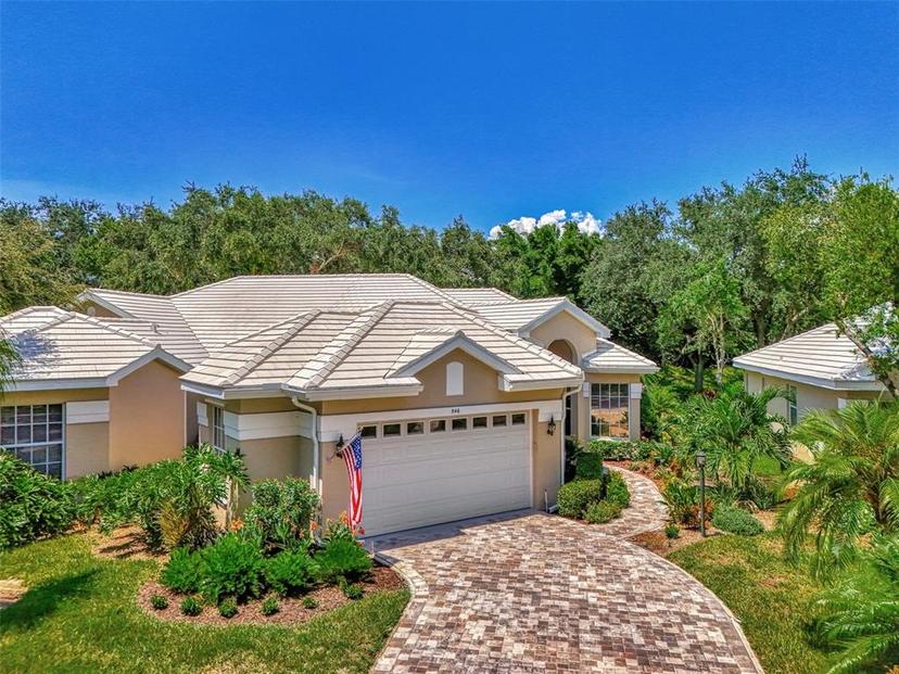 Picture of 546 Fallbrook Drive, Venice FL 34292