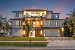Picture of 5966 Bayview Circle S, St Petersburg, FL 33707