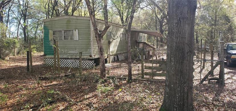 Picture of 27727 SW 120 Lane Lane, Newberry FL 32669