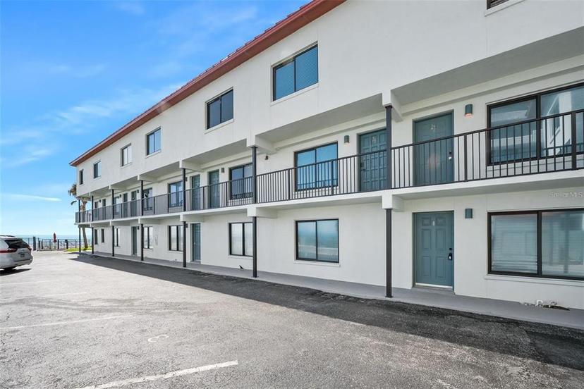 Picture of 1404 N Atlantic Avenue Unit 4, Daytona Beach FL 32118