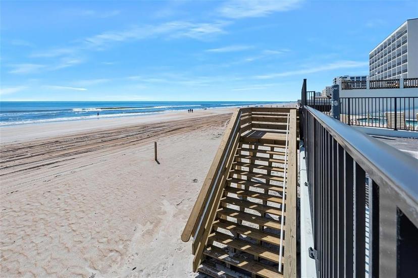 Picture of 1404 N Atlantic Avenue Unit 4, Daytona Beach FL 32118