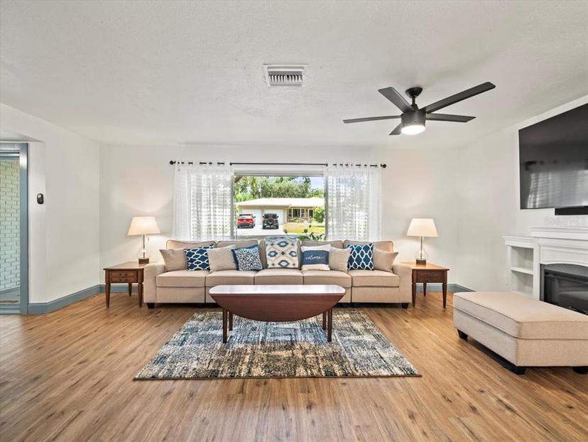 Picture of 1943 Jeffords Street, Clearwater FL 33764