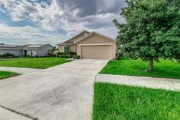 Picture of 653 Hidden Lakes Court, Haines City, FL 33844