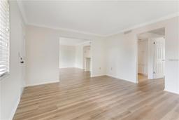 Picture of 109 Oyster Bay Circle Unit 300, Altamonte Springs, FL 32701