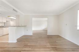 Picture of 109 Oyster Bay Circle Unit 300, Altamonte Springs, FL 32701