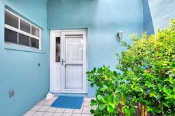 Picture of 803 Harrington Lake Drive N Unit 75, Venice, FL 34293