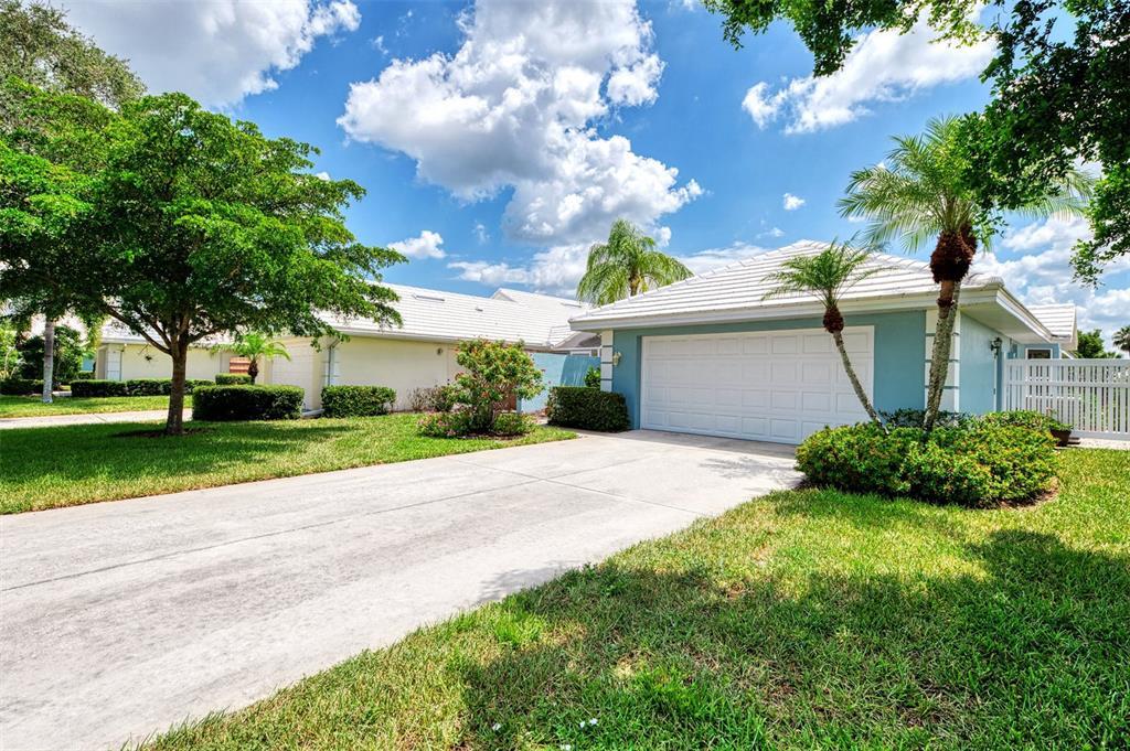 Picture of 803 Harrington Lake Drive N Unit 75, Venice, FL 34293