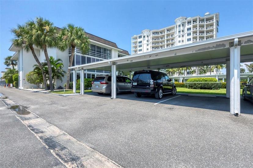 Picture of 2100 Benjamin Franklin Drive Unit 105, Sarasota FL 34236
