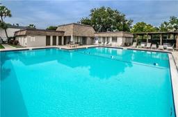 Picture of 2400 Winding Creek Boulevard Unit 25-101, Clearwater, FL 33761