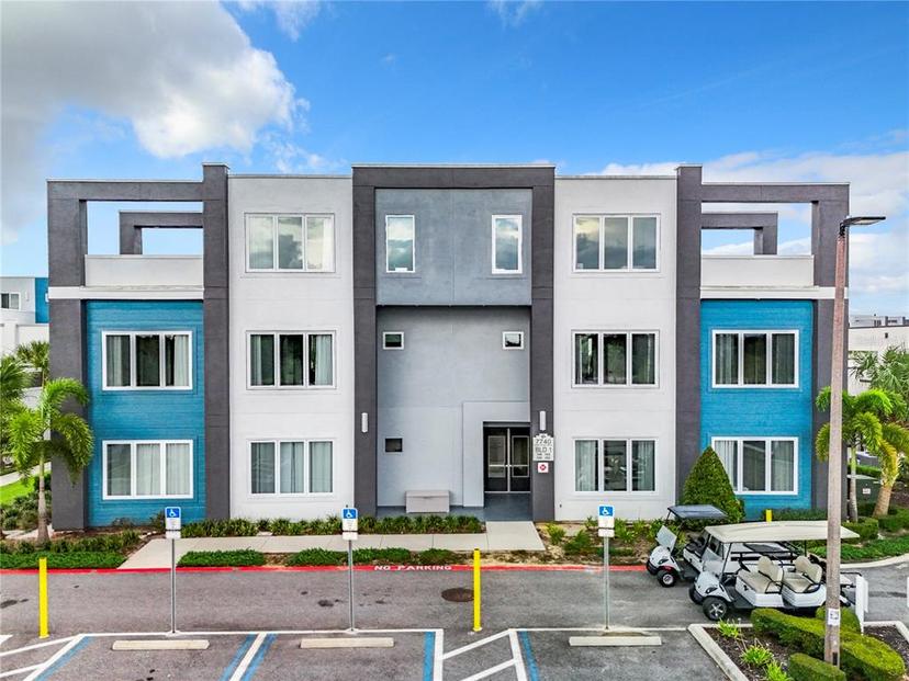 Picture of 7740 Sandy Ridge Drive Unit 100, Reunion FL 34747