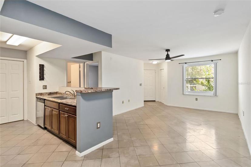 Picture of 3032 Parkway Boulevard Unit 201, Kissimmee FL 34747