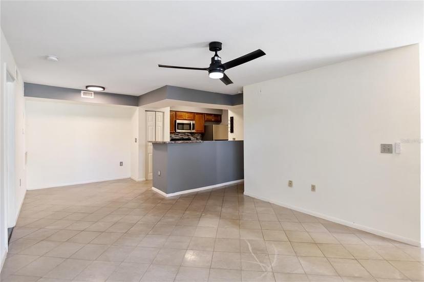 Picture of 3032 Parkway Boulevard Unit 201, Kissimmee FL 34747