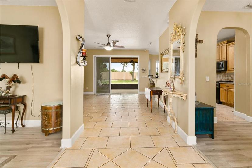Picture of 15921 Hanson View Drive, Tavares FL 32778