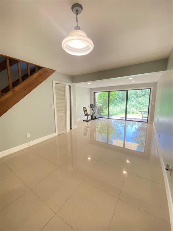 Picture of 5341 Indian Creek Drive Unit B, Orlando FL 32811