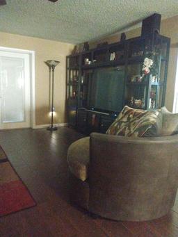 Picture of 9920 Eagles Point Circle Unit 2, Port Richey, FL 34668