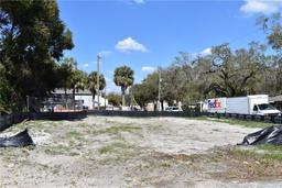 Picture of 210 E Janette Avenue, Tampa, FL 33603