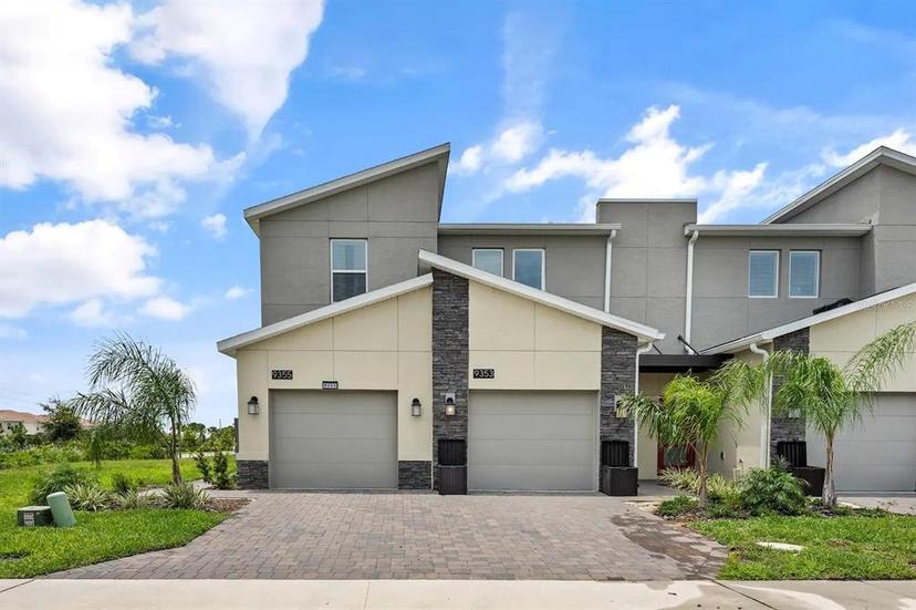Picture of 9355 Sommerset Hills Drive Unit 9355, Davenport FL 33896