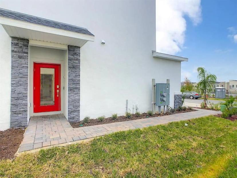 Picture of 9355 Sommerset Hills Drive Unit 9355, Davenport FL 33896