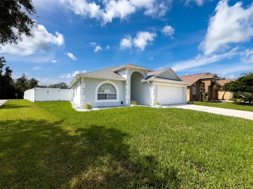 Picture of 3327 Golden Eagle Drive, Land O Lakes FL 34639
