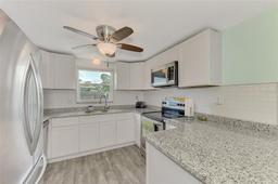 Picture of 2900 Siesta Drive, Venice, FL 34293