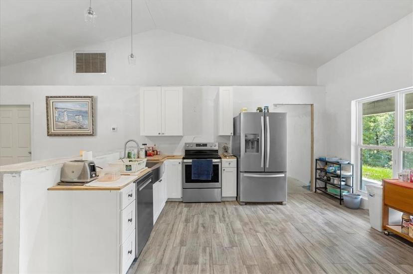 Picture of 7340 NW 21St Avenue, Bell FL 32619