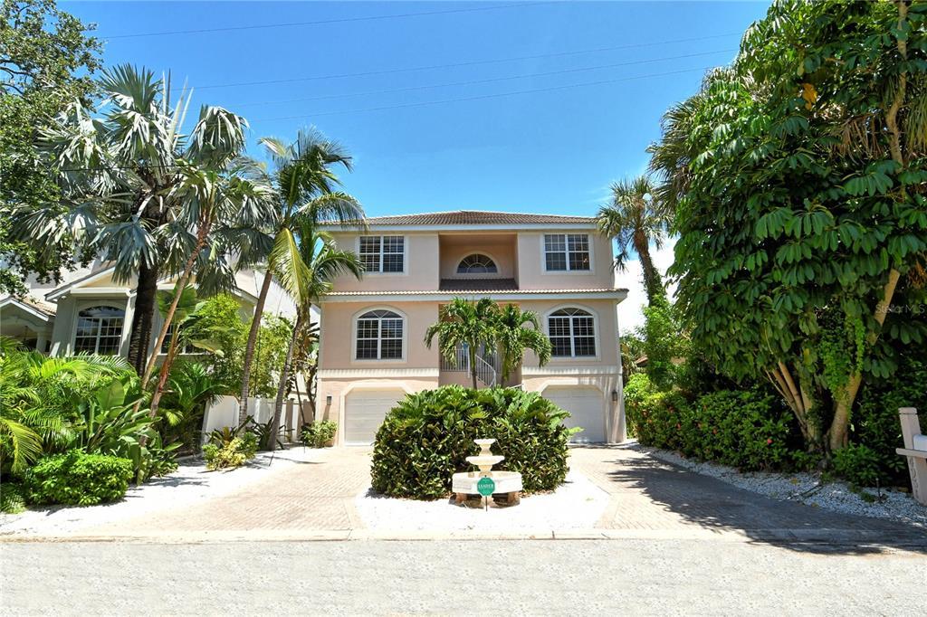 Picture of 4931 Oxford Drive, Sarasota, FL 34242