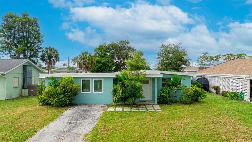 Picture of 1023 Roberta Street, Venice FL 34285