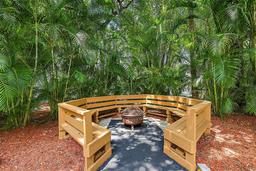Picture of 507 Lakeshore Drive, Eustis, FL 32726