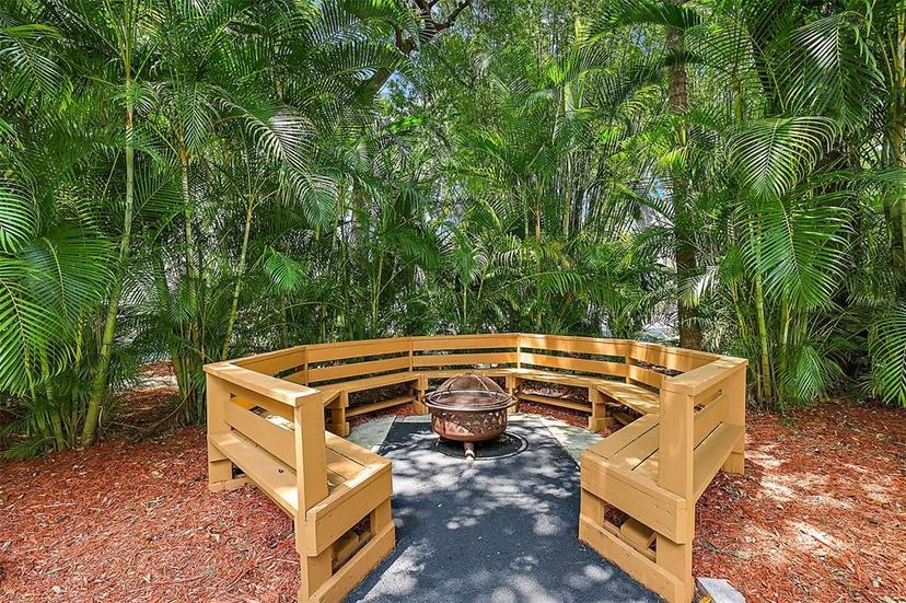 Picture of 507 Lakeshore Drive, Eustis FL 32726