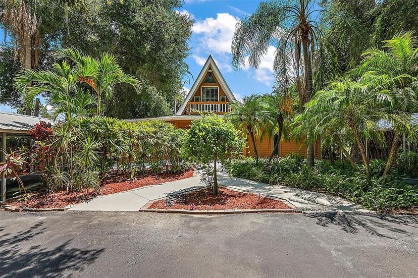 Picture of 507 Lakeshore Drive, Eustis FL 32726