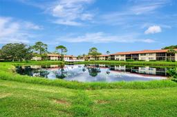 Picture of 3124 Windrush Bourne Unit 10, Sarasota, FL 34235