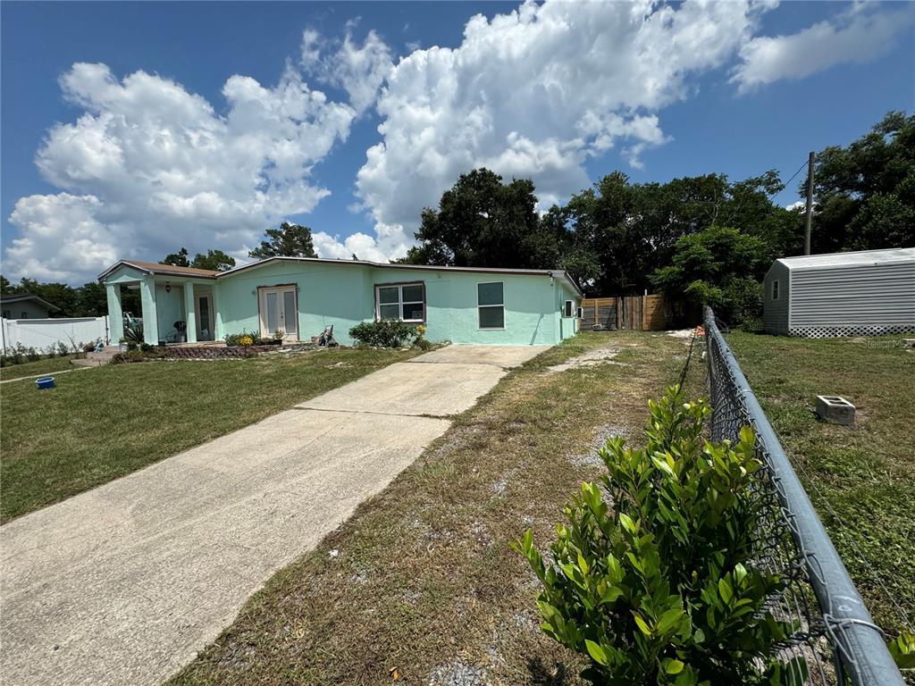 Picture of 812 Lily Court, Deltona, FL 32725