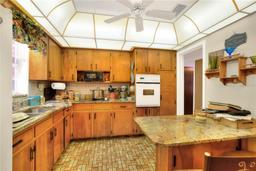 Picture of 731 E Lumsden Road, Brandon, FL 33511