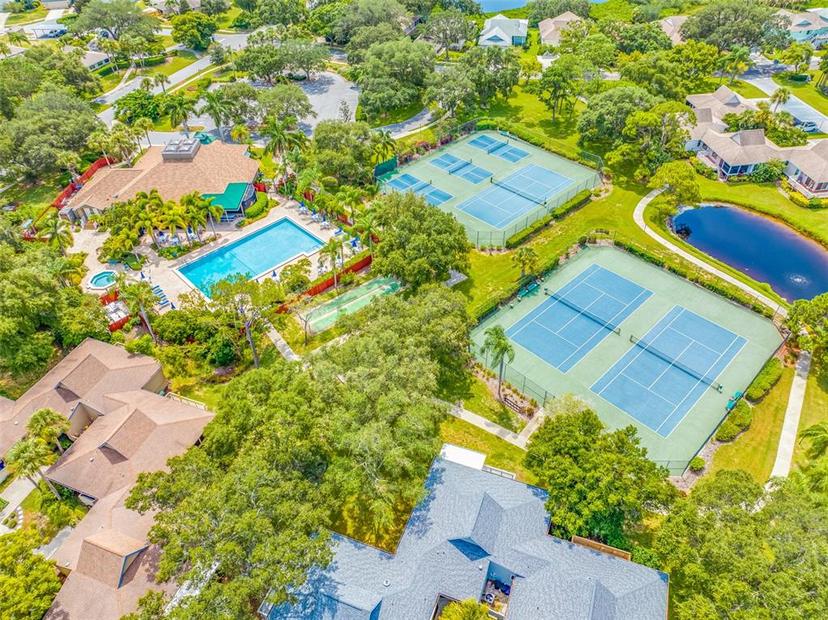 Picture of 1008 Blue Heron Way, Tarpon Springs FL 34689