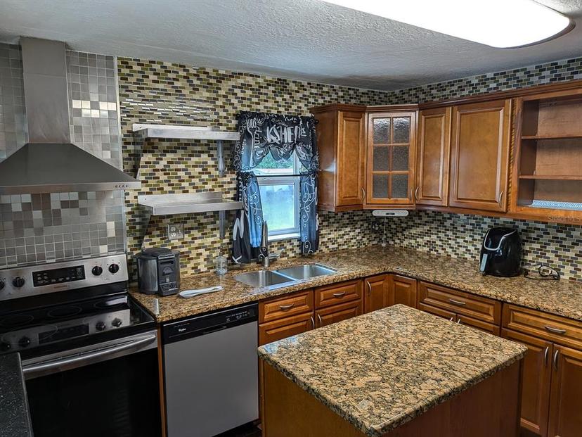 Picture of 11543 SE 58Th Court, Belleview FL 34420