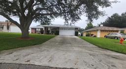 Picture of 7438 Floral Circle W, Lakeland, FL 33810