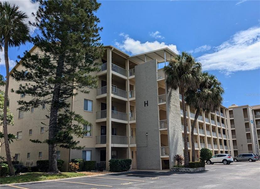 Picture of 3697 Lake Bayshore Drive Unit H-109, Bradenton FL 34205